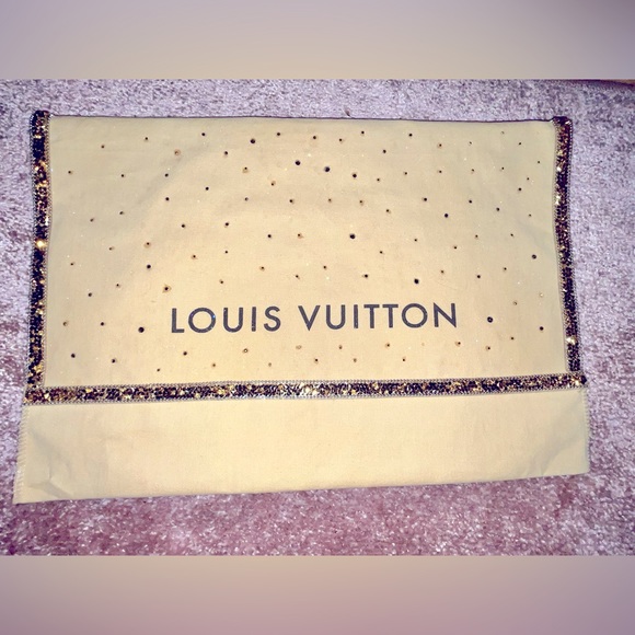 Louis Vuitton Dust Bag 9” x 13” with Crystals embellished. - Picture 4 of 8